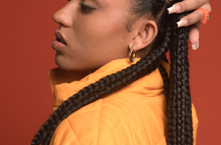 Rising artist Luna Elle drops sultry new single ‘Too Deep’