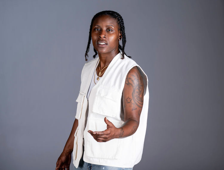 Caddi Kaye releases sultry new single “Downtown”