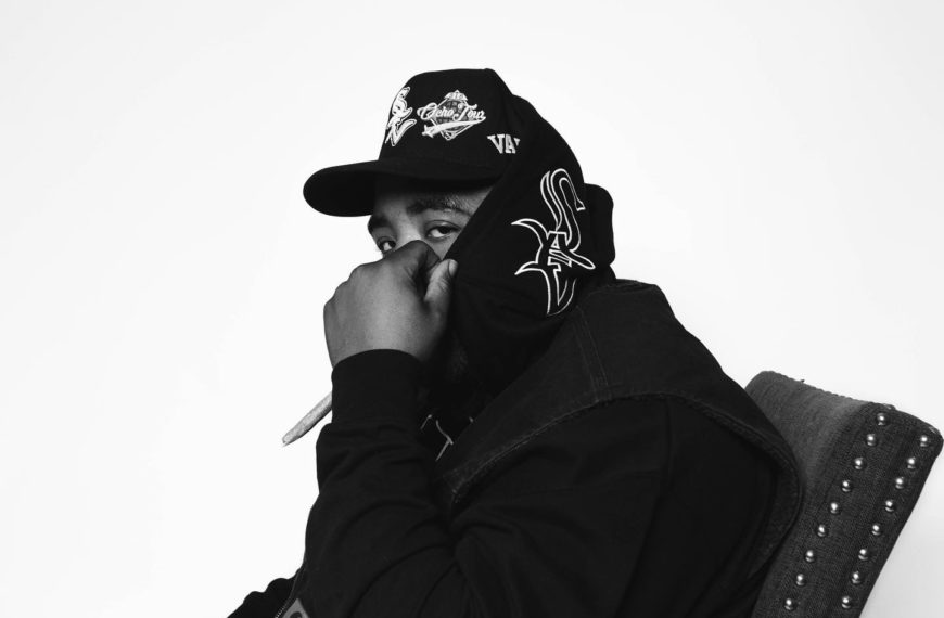 Meet buzzing San Fernando Valley artist VaughnyxOcho