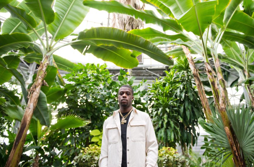 Ghanaian-Canadian artist R.O.Z. and label Entertainment Money Business ‘EMB Inc.’ sign partnership deal with Sony Music West Africa