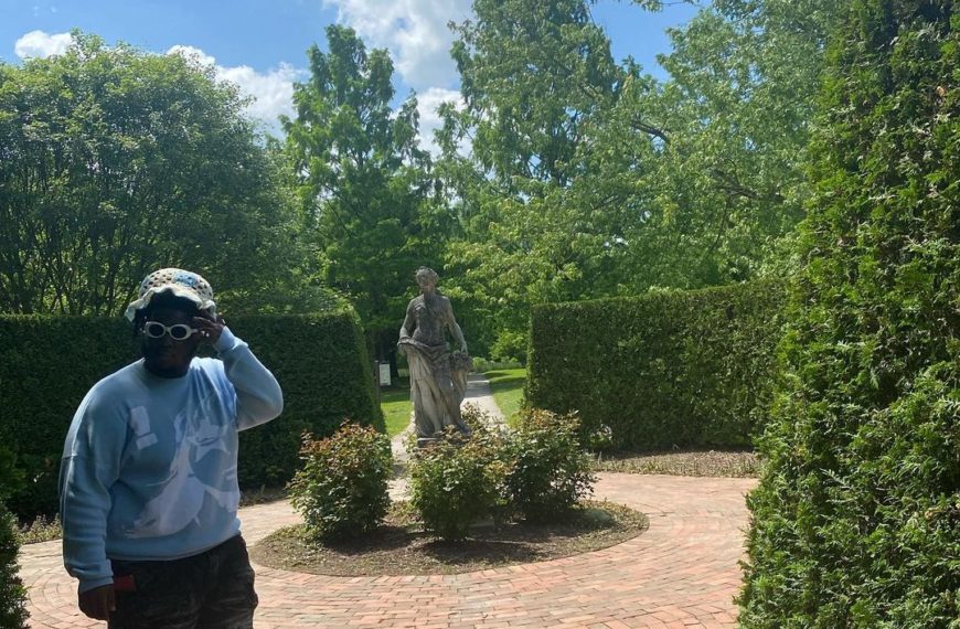 Upcoming artist SMYNBIGGS impresses with new single “LALA”