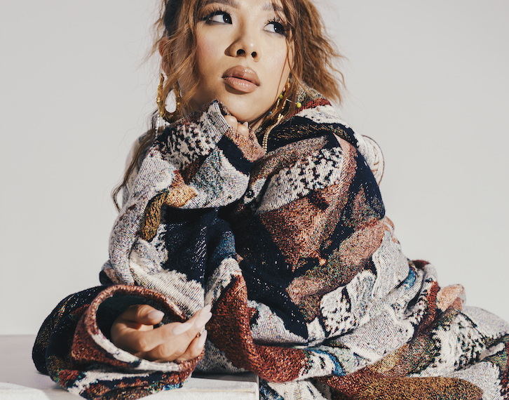 Rising R&B singer-songwriter thuy taps R&B star RINI for new single “trust”