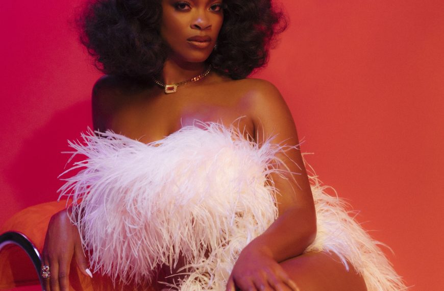 Ari Lennox can’t find love in new “POF” video