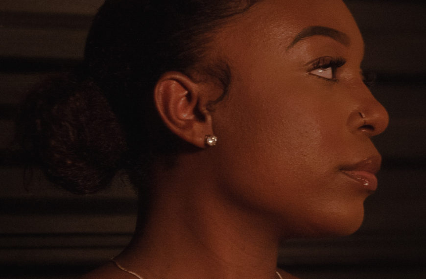 Songstress Ainjo is the new R&B girl on the block
