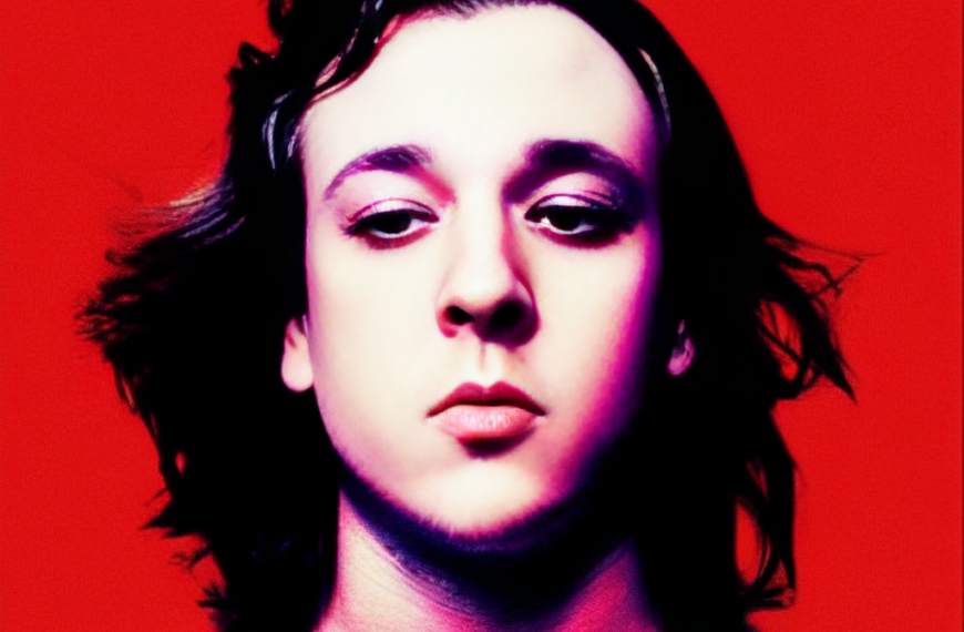 Glassface delivers a forward-thinking release “WHATEVER”