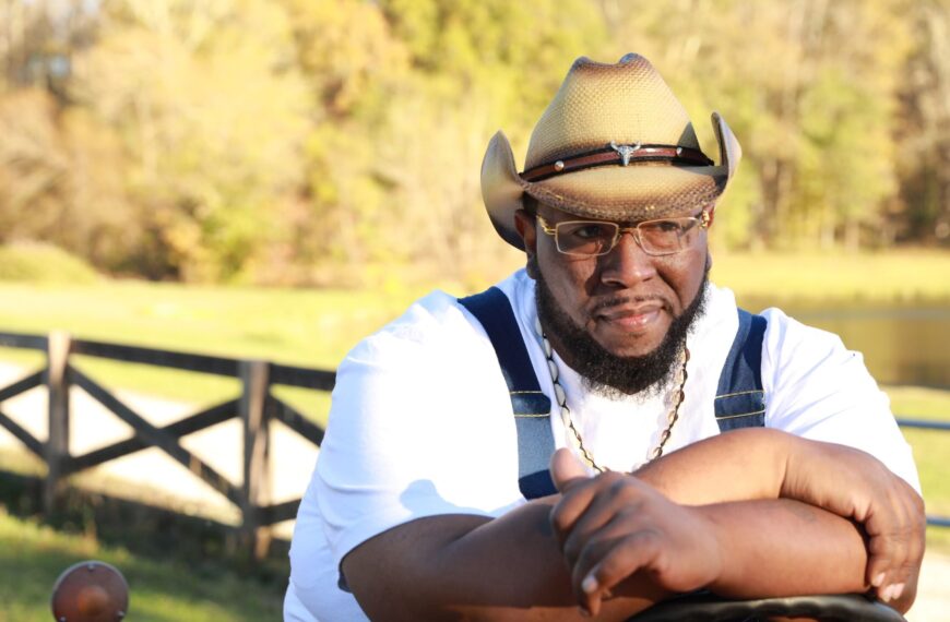 Skeatur Jones breaks barriers with “Giddy Up”