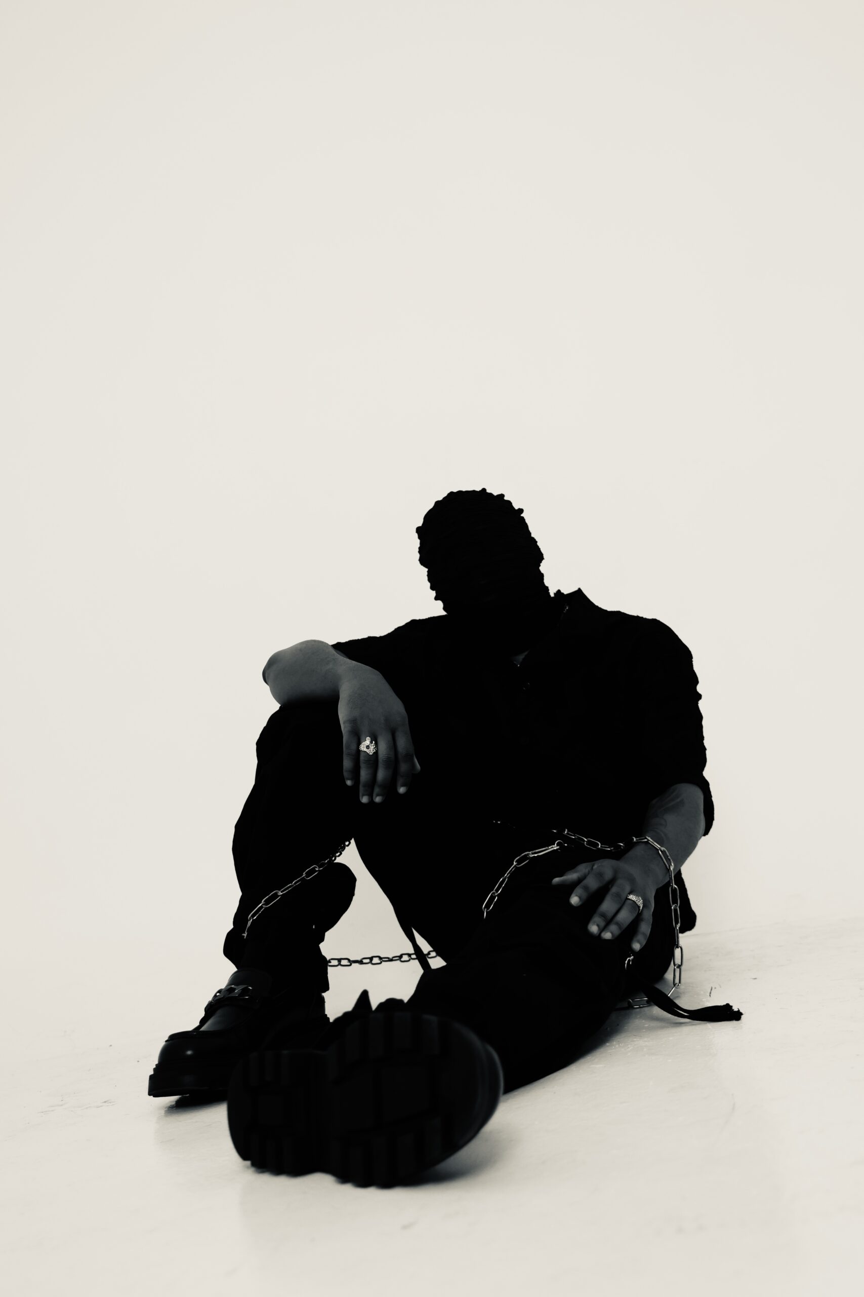 Summer Solow arrives with a bold testament of truth and vulnerability on ‘I Been Going Through Some Things’